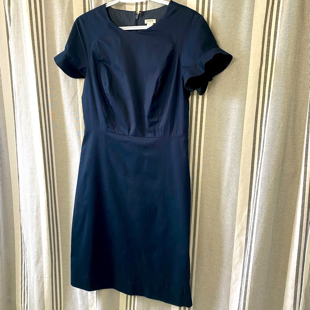 Flutter sleeve dress